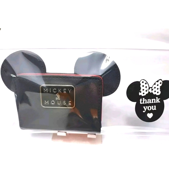 Disney Mickey Mouse Credit Card  Wallet - Picture 9 of 10
